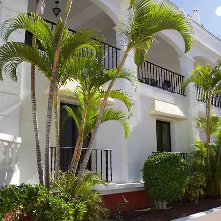 Hollywood Mirage- Los Cristianos Tenerife