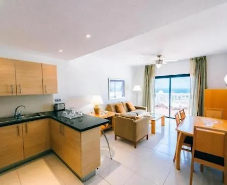 Hollywood Mirage- Los Cristianos Tenerife * Los Cristianos (Tenerife)